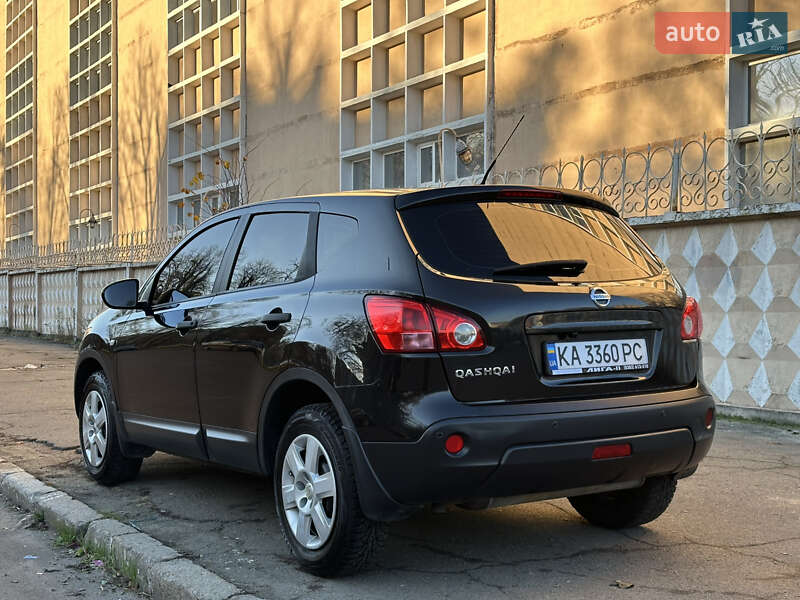 Позашляховик / Кросовер Nissan Qashqai 2007 в Києві