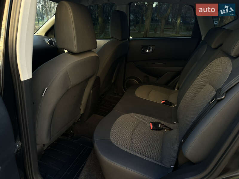 Позашляховик / Кросовер Nissan Qashqai 2007 в Києві