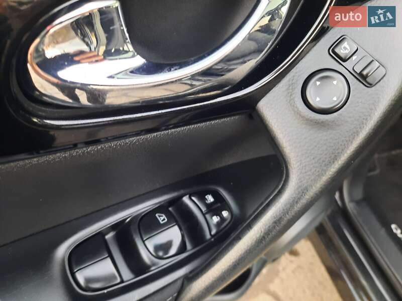 Позашляховик / Кросовер Nissan Qashqai 2015 в Полтаві фото 46 Позашляховик / Кросовер Nissan Qashqai 2015 в Полтаві
