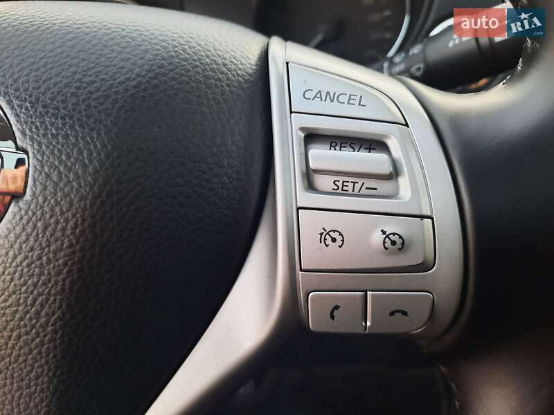 Позашляховик / Кросовер Nissan Qashqai 2015 в Полтаві фото 56 Позашляховик / Кросовер Nissan Qashqai 2015 в Полтаві