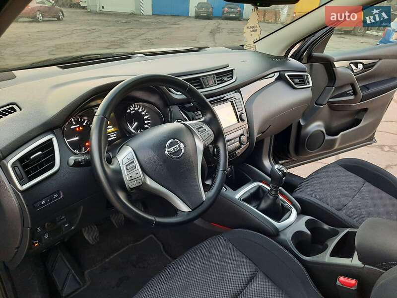 Позашляховик / Кросовер Nissan Qashqai 2015 в Полтаві фото 70 Позашляховик / Кросовер Nissan Qashqai 2015 в Полтаві
