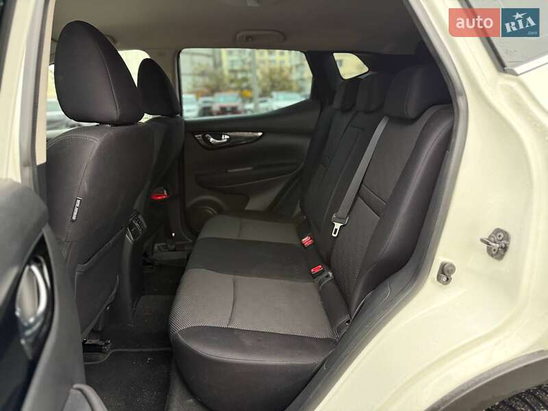 Позашляховик / Кросовер Nissan Qashqai 2017 в Києві