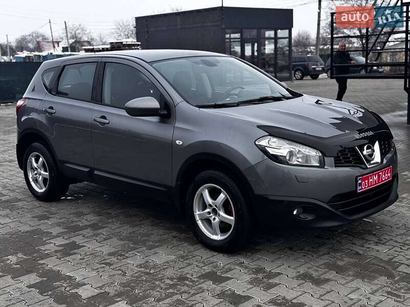 Внедорожник / Кроссовер Nissan Qashqai 2011 в Косове