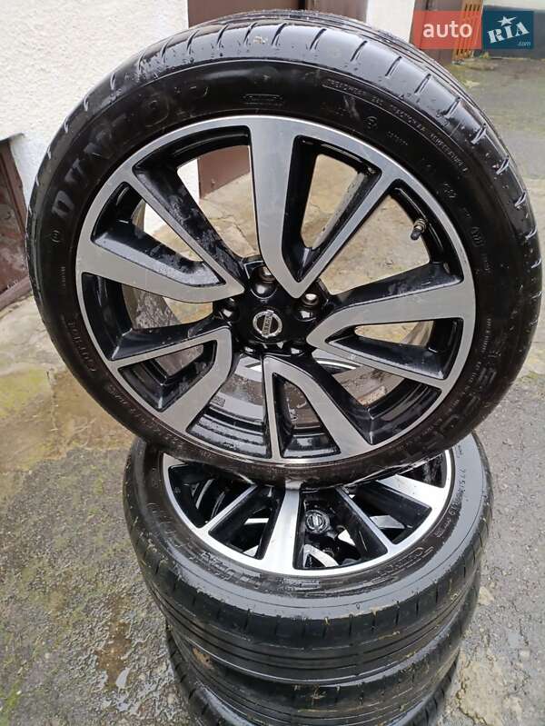 Внедорожник / Кроссовер Nissan Qashqai 2015 в Львове