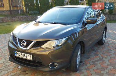 Внедорожник / Кроссовер Nissan Qashqai 2015 в Львове