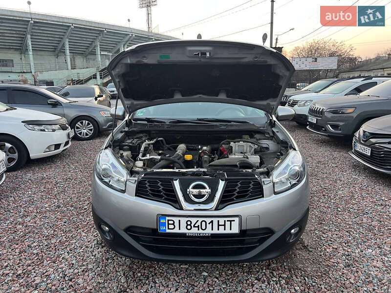 Внедорожник / Кроссовер Nissan Qashqai 2011 в Полтаве