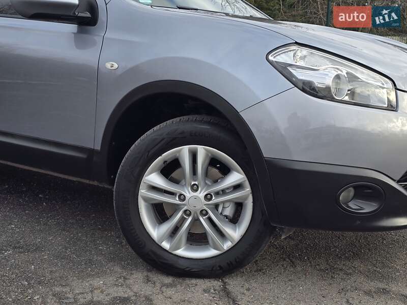 Внедорожник / Кроссовер Nissan Qashqai 2010 в Хмельницком