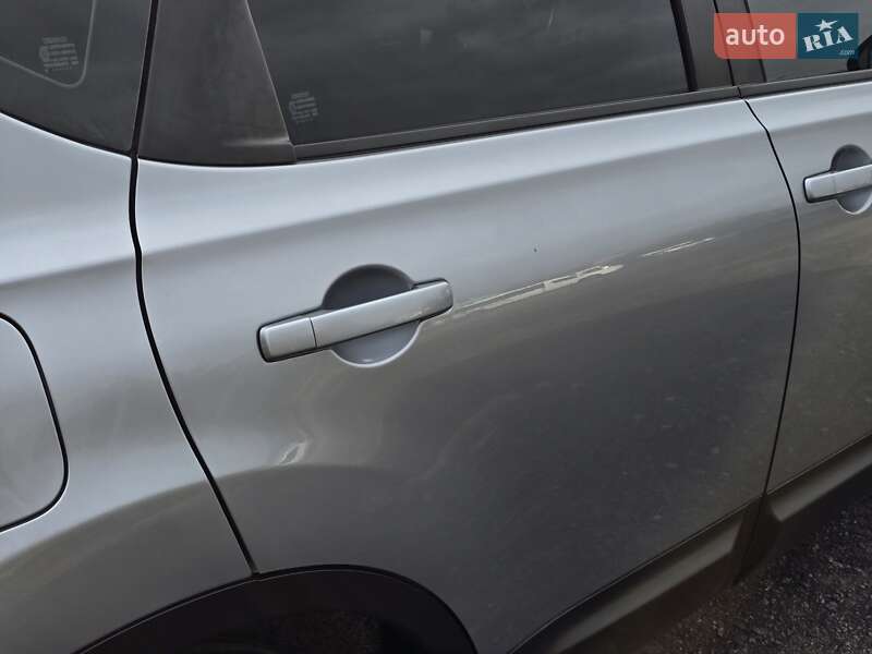 Внедорожник / Кроссовер Nissan Qashqai 2010 в Хмельницком