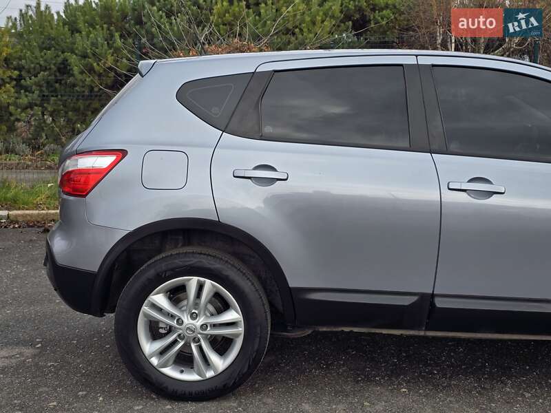 Внедорожник / Кроссовер Nissan Qashqai 2010 в Хмельницком