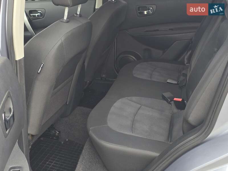 Внедорожник / Кроссовер Nissan Qashqai 2010 в Хмельницком