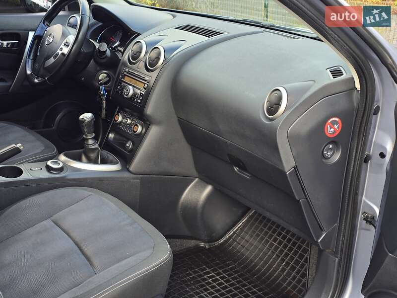 Внедорожник / Кроссовер Nissan Qashqai 2010 в Хмельницком