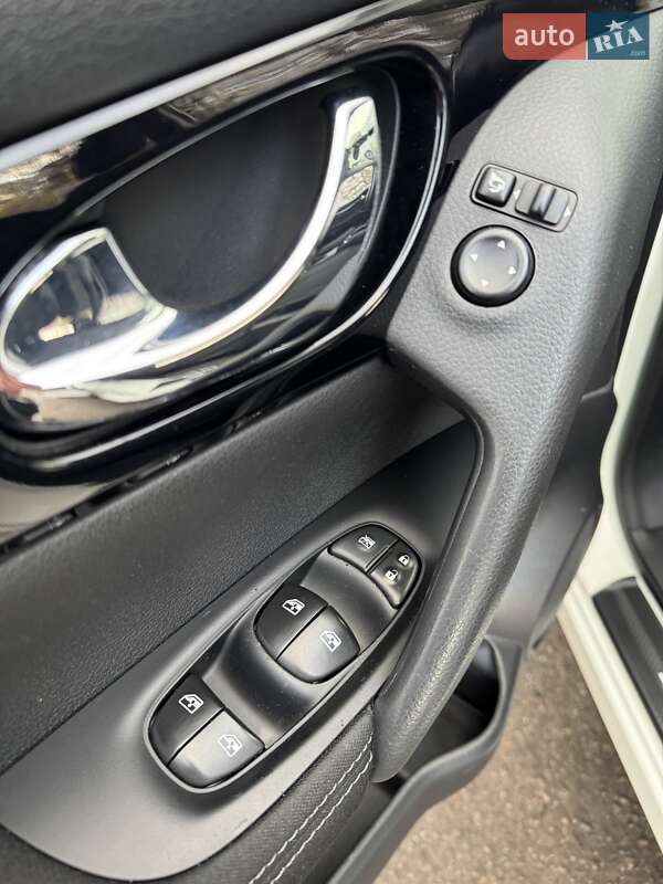 Позашляховик / Кросовер Nissan Qashqai 2018 в Сумах