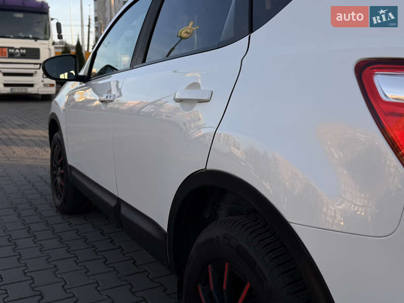 Внедорожник / Кроссовер Nissan Qashqai 2013 в Луцке
