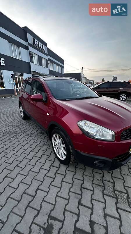 Позашляховик / Кросовер Nissan Qashqai 2012 в Луцьку