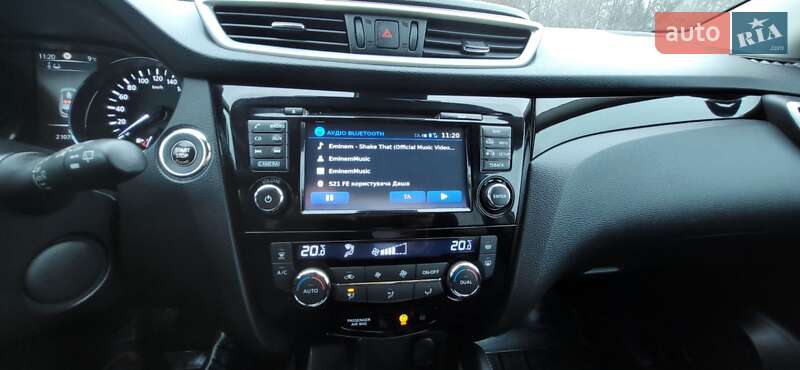 Позашляховик / Кросовер Nissan Qashqai 2015 в Кременчуці