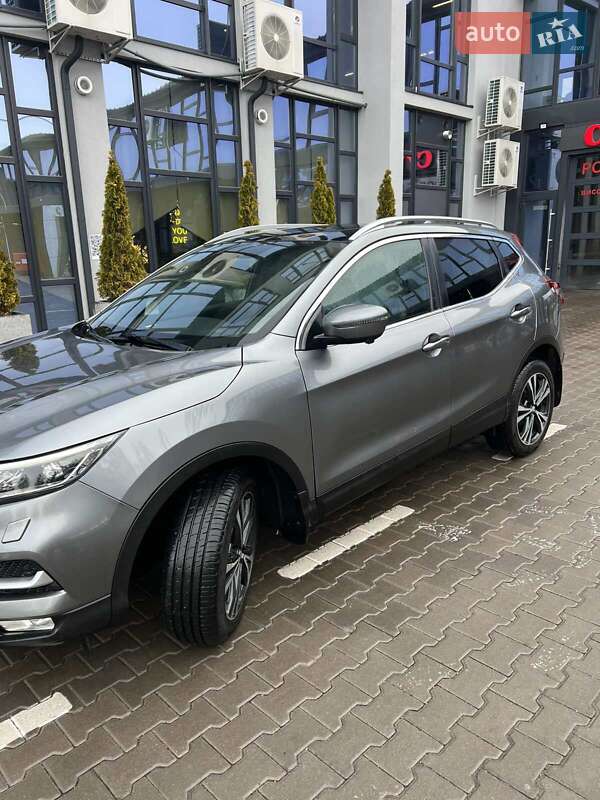 Внедорожник / Кроссовер Nissan Qashqai 2017 в Ровно фото 2 Внедорожник / Кроссовер Nissan Qashqai 2017 в Ровно