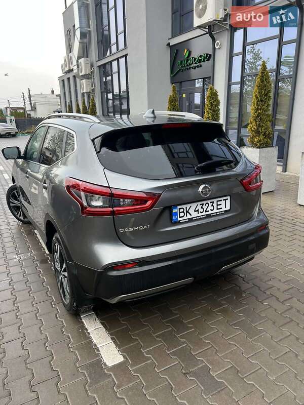 Внедорожник / Кроссовер Nissan Qashqai 2017 в Ровно фото 3 Внедорожник / Кроссовер Nissan Qashqai 2017 в Ровно