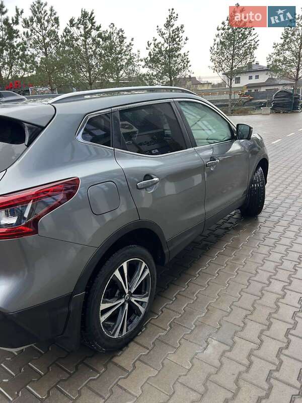 Внедорожник / Кроссовер Nissan Qashqai 2017 в Ровно фото 9 Внедорожник / Кроссовер Nissan Qashqai 2017 в Ровно