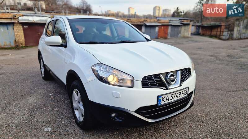 Внедорожник / Кроссовер Nissan Qashqai 2011 в Киеве