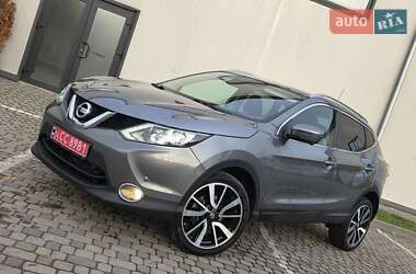 Внедорожник / Кроссовер Nissan Qashqai 2017 в Ивано-Франковске