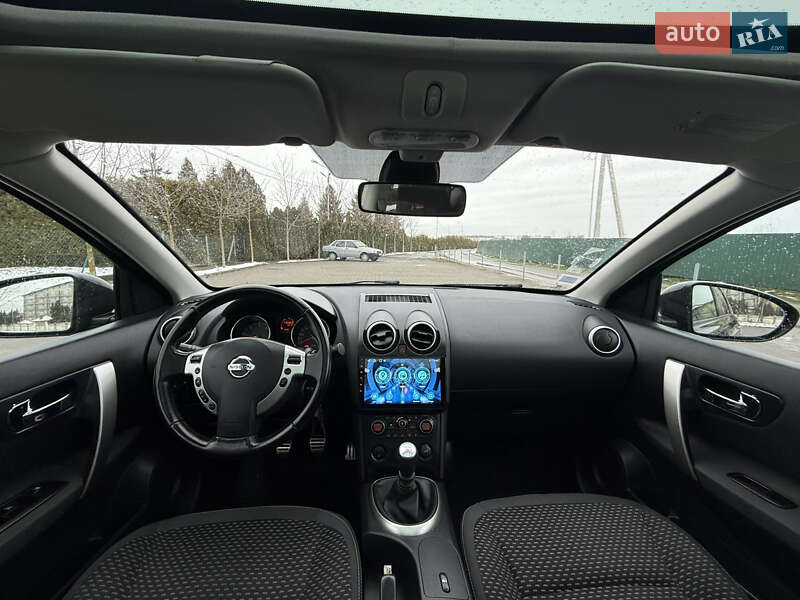 Позашляховик / Кросовер Nissan Qashqai 2009 в Львові