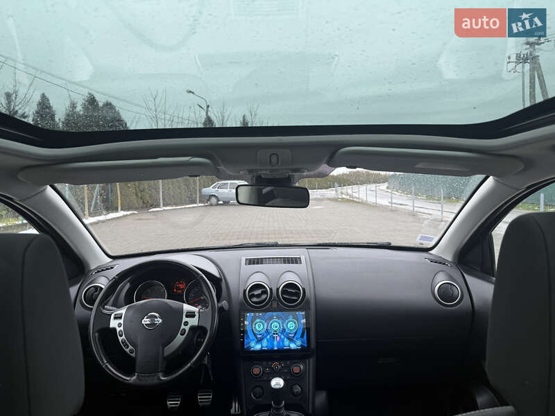 Позашляховик / Кросовер Nissan Qashqai 2009 в Львові