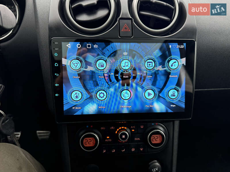 Позашляховик / Кросовер Nissan Qashqai 2009 в Львові