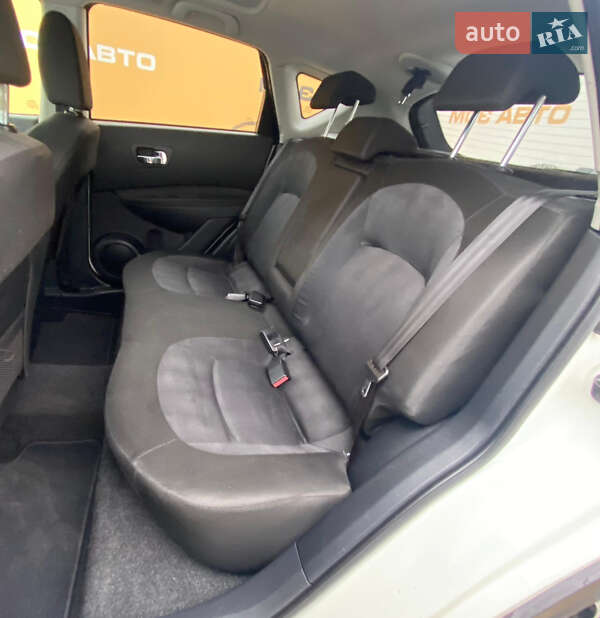 Внедорожник / Кроссовер Nissan Qashqai 2011 в Ровно