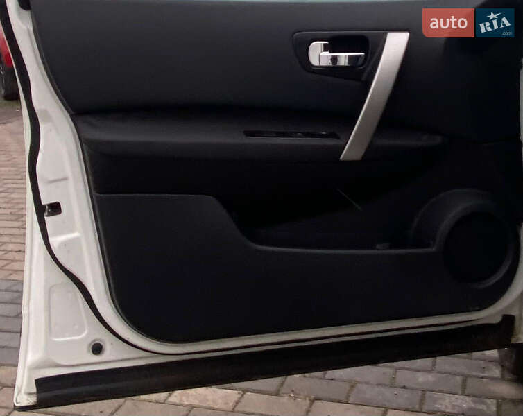 Внедорожник / Кроссовер Nissan Qashqai 2011 в Ровно