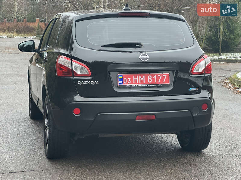Позашляховик / Кросовер Nissan Qashqai 2012 в Рівному