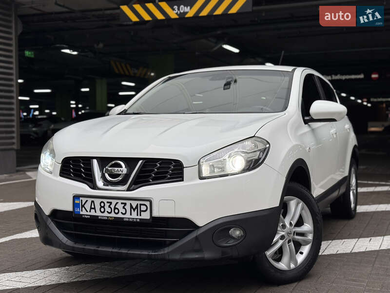 Позашляховик / Кросовер Nissan Qashqai 2012 в Києві