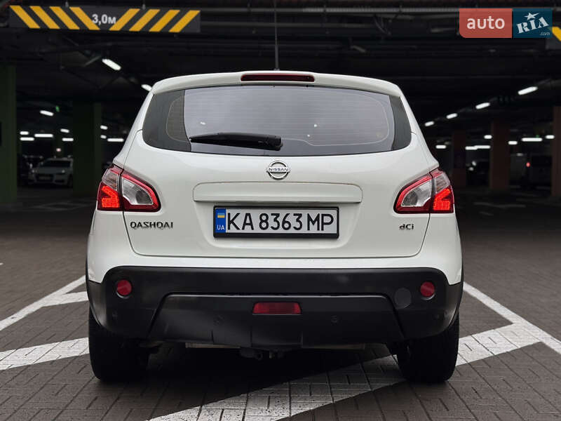 Позашляховик / Кросовер Nissan Qashqai 2012 в Києві