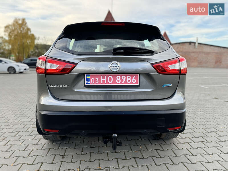 Внедорожник / Кроссовер Nissan Qashqai 2015 в Бережанах