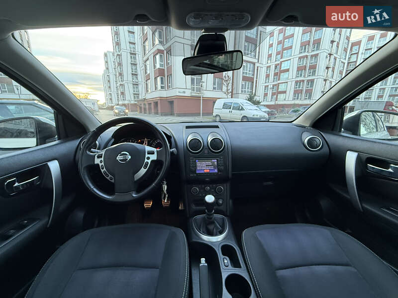 Внедорожник / Кроссовер Nissan Qashqai 2012 в Ивано-Франковске