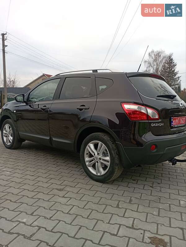 Внедорожник / Кроссовер Nissan Qashqai 2010 в Млинове фото 3 Внедорожник / Кроссовер Nissan Qashqai 2010 в Млинове