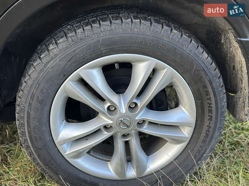 Внедорожник / Кроссовер Nissan Qashqai 2011 в Луцке