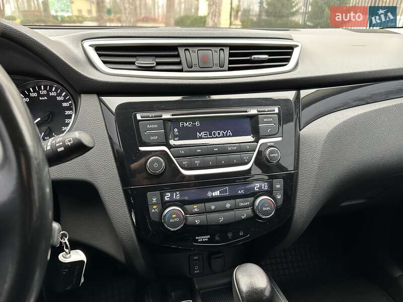 Внедорожник / Кроссовер Nissan Qashqai 2017 в Харькове