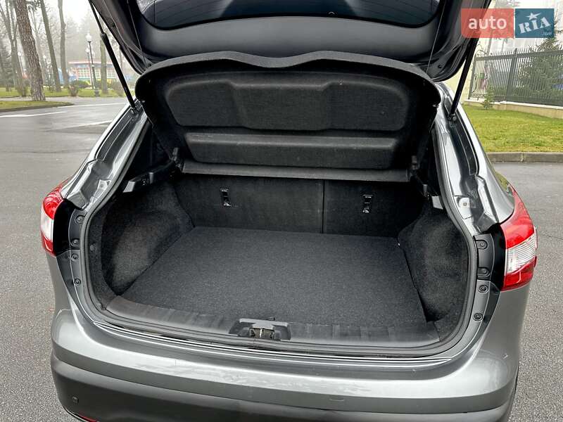 Внедорожник / Кроссовер Nissan Qashqai 2017 в Харькове