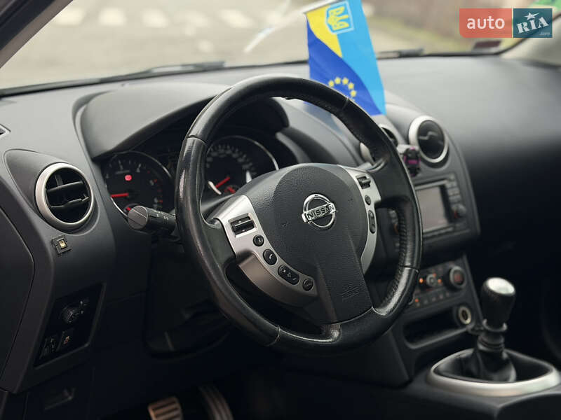 Позашляховик / Кросовер Nissan Qashqai 2011 в Івано-Франківську