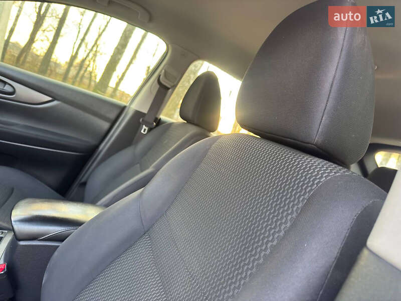 Позашляховик / Кросовер Nissan Qashqai 2018 в Охтирці