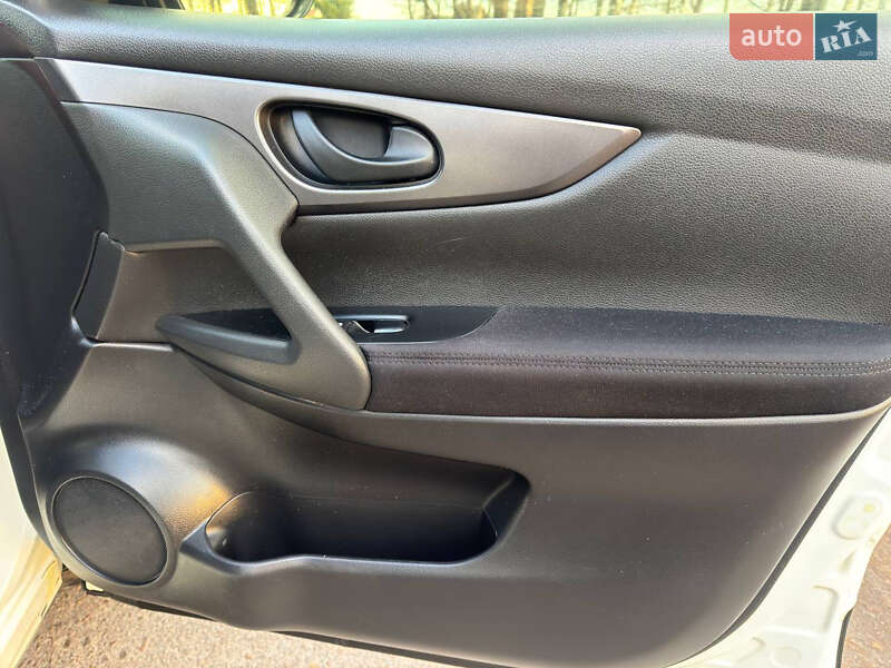 Позашляховик / Кросовер Nissan Qashqai 2018 в Охтирці