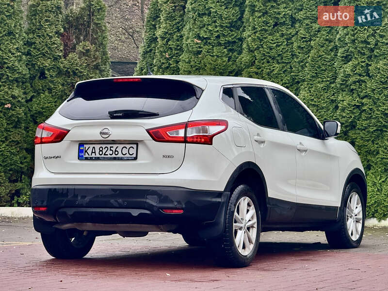 Позашляховик / Кросовер Nissan Qashqai 2015 в Києві