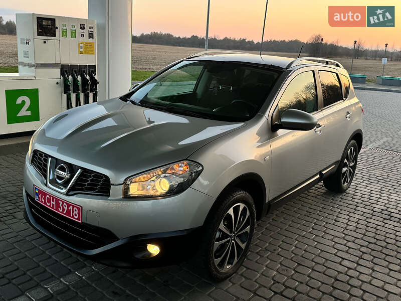 Позашляховик / Кросовер Nissan Qashqai 2012 в Стрию