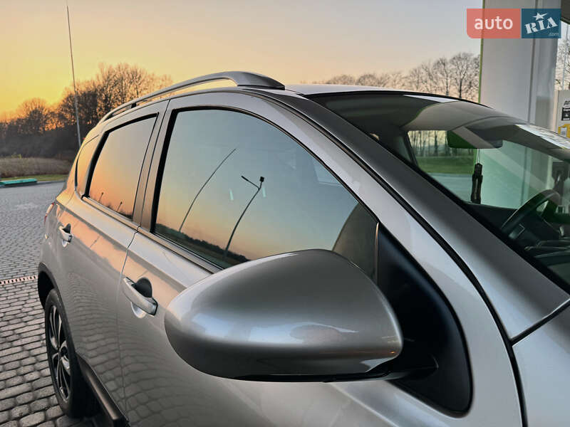 Позашляховик / Кросовер Nissan Qashqai 2012 в Стрию