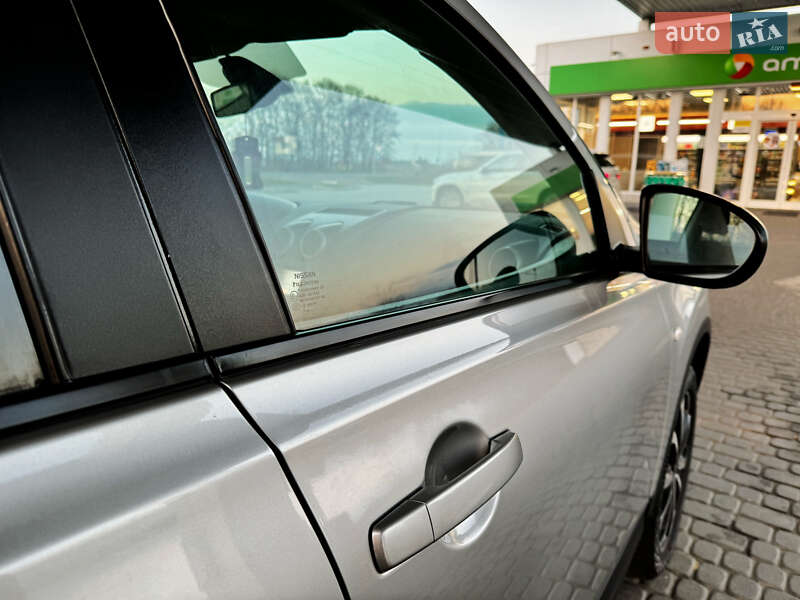 Позашляховик / Кросовер Nissan Qashqai 2012 в Стрию