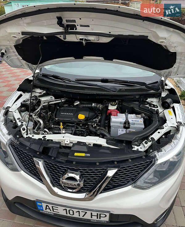 Позашляховик / Кросовер Nissan Qashqai 2015 в Бершаді