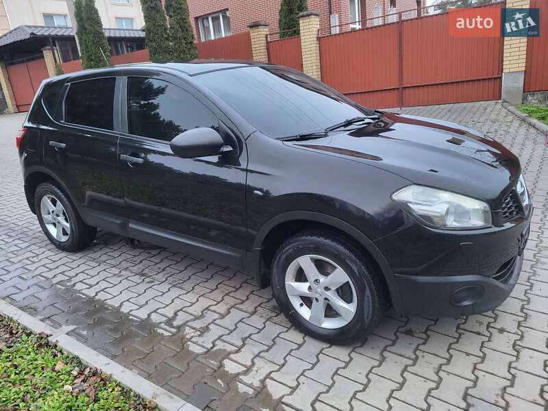 Внедорожник / Кроссовер Nissan Qashqai 2011 в Хмельницком