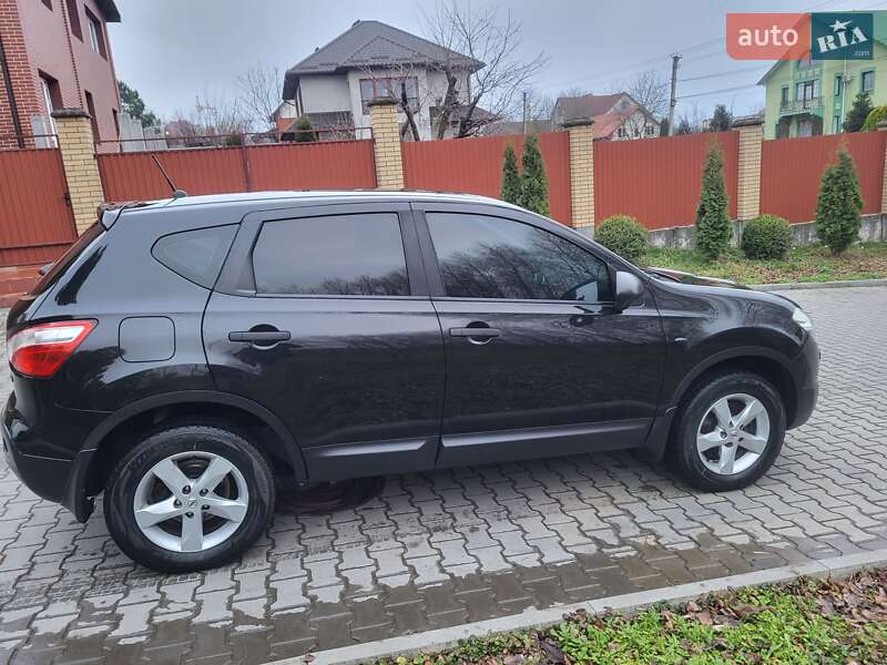 Внедорожник / Кроссовер Nissan Qashqai 2011 в Хмельницком