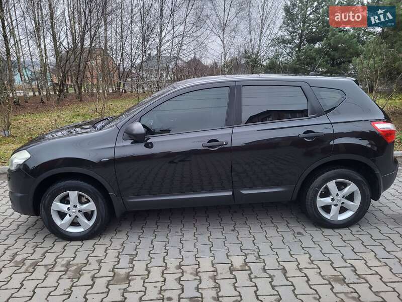 Внедорожник / Кроссовер Nissan Qashqai 2011 в Хмельницком