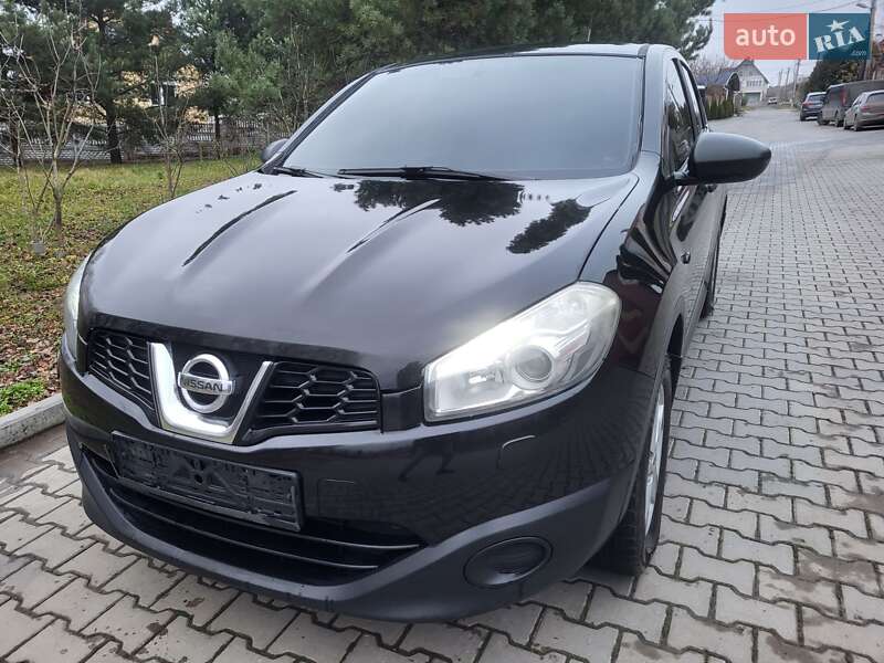Внедорожник / Кроссовер Nissan Qashqai 2011 в Хмельницком